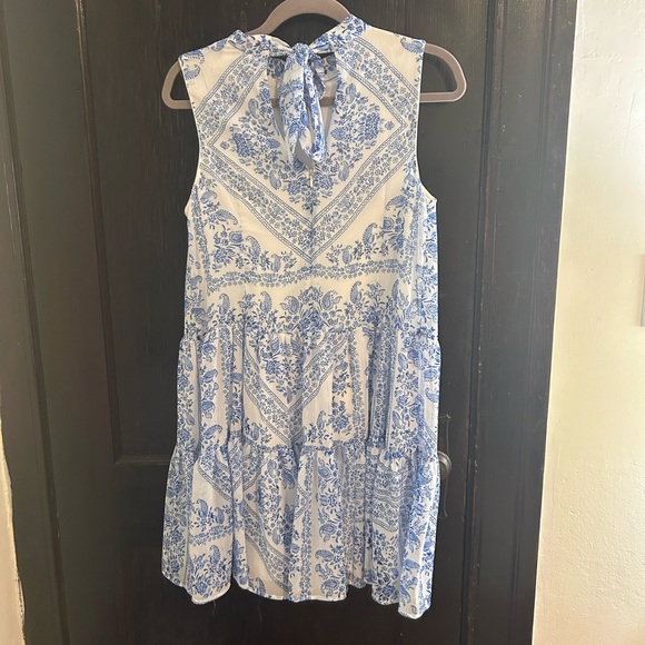 Blue and white Calvin Klein dress size 6 with tie back - Picture 2 of 3